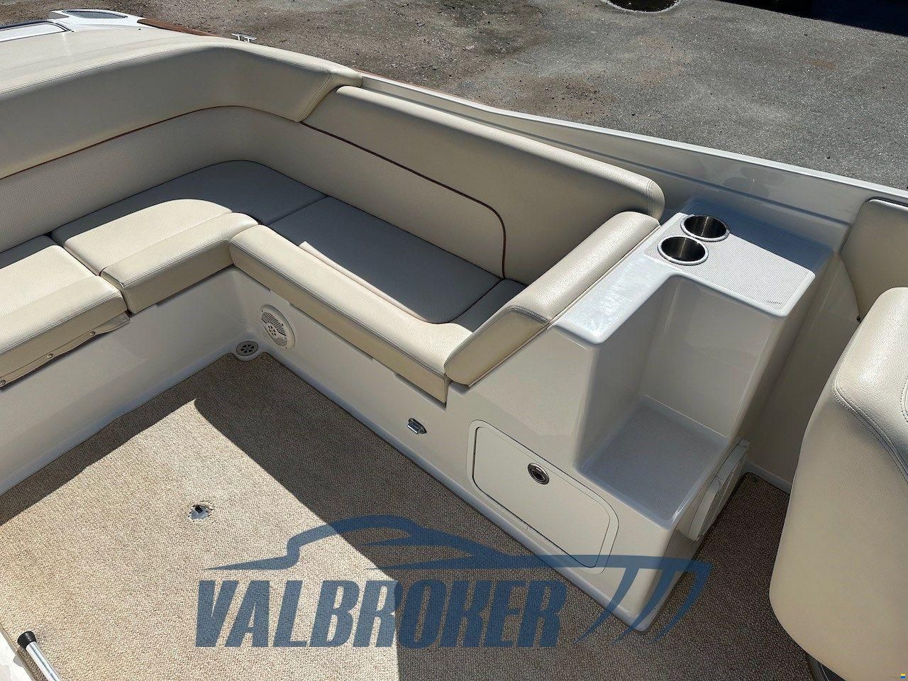 Chris Craft CORSAIR 28