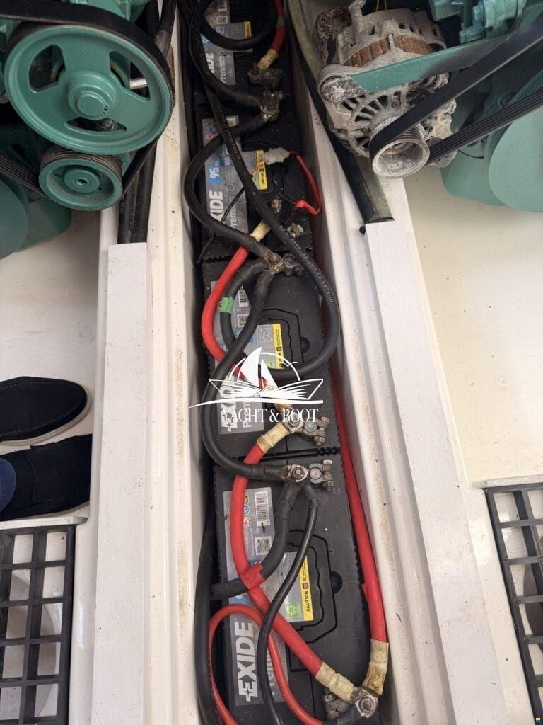 Sealine F 34