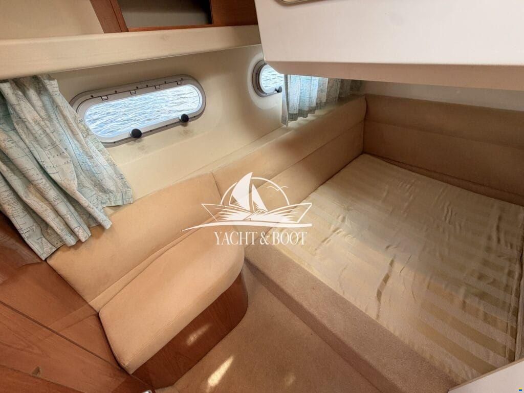Sealine F 34