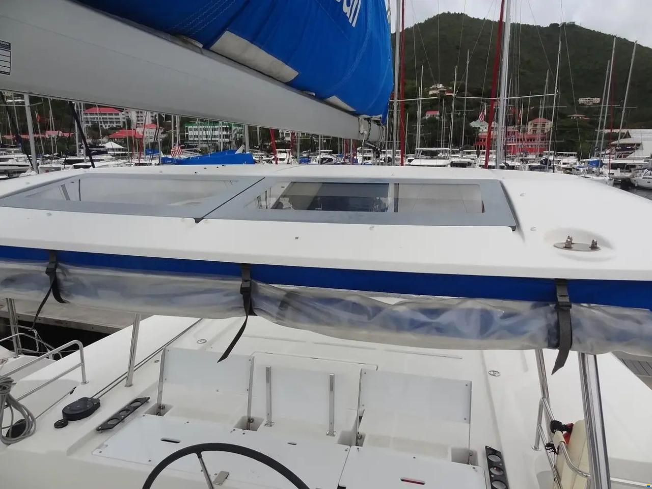 Lagoon 50