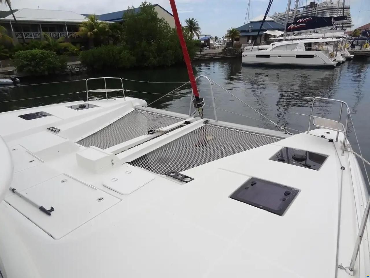 Lagoon 50