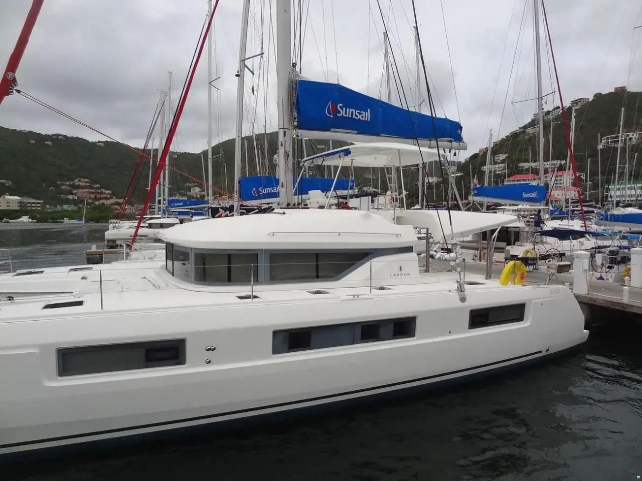 Lagoon 50