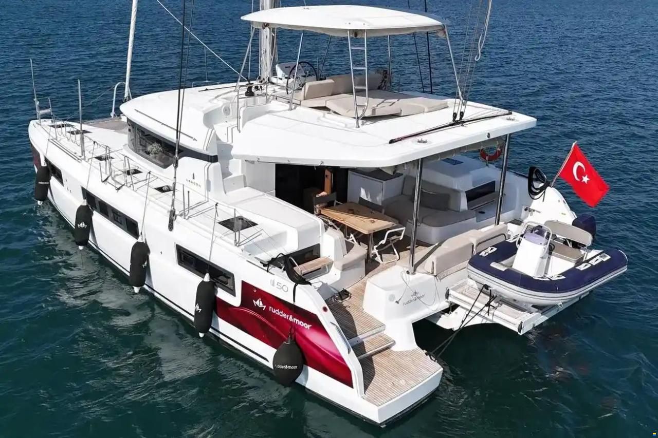 Lagoon 50