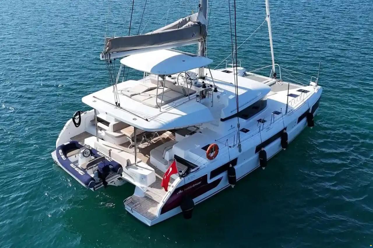 Lagoon 50