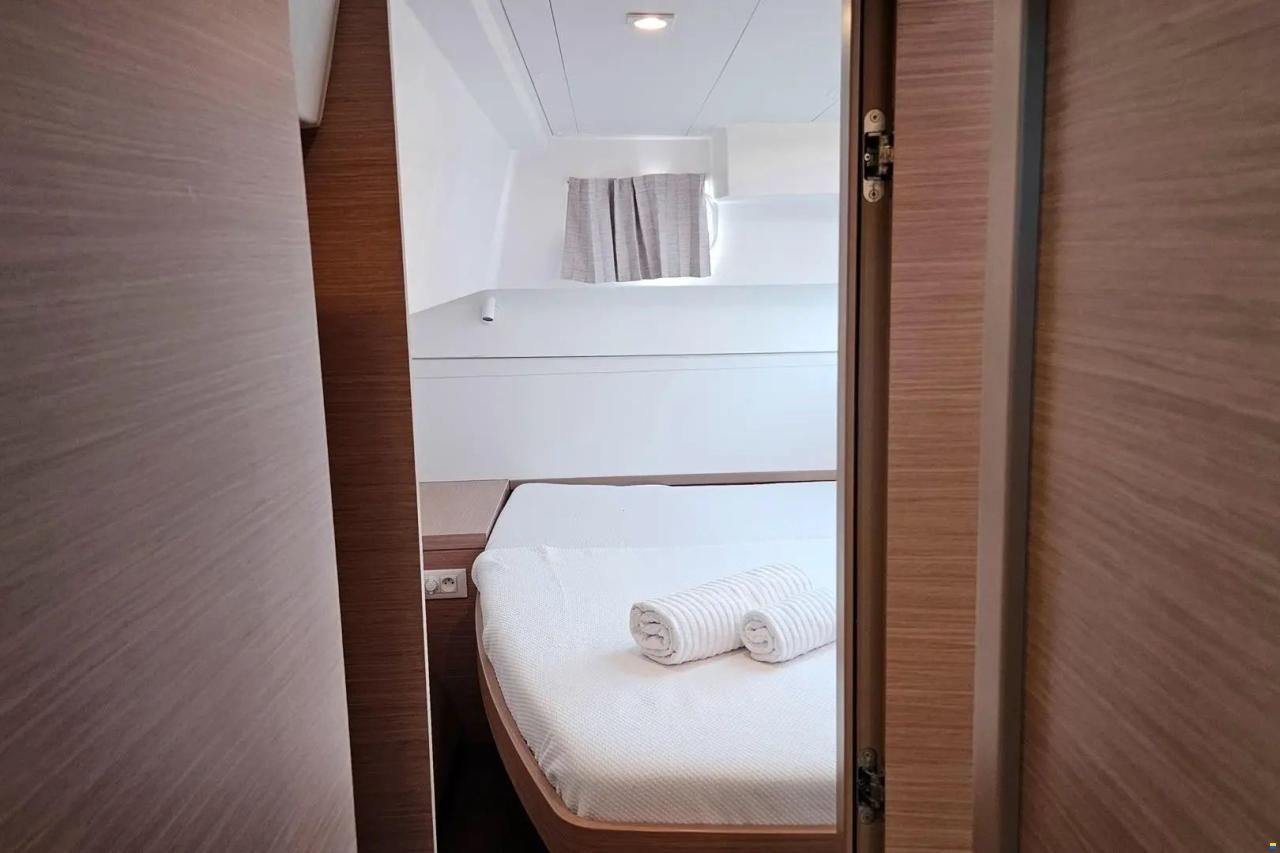 Lagoon 40