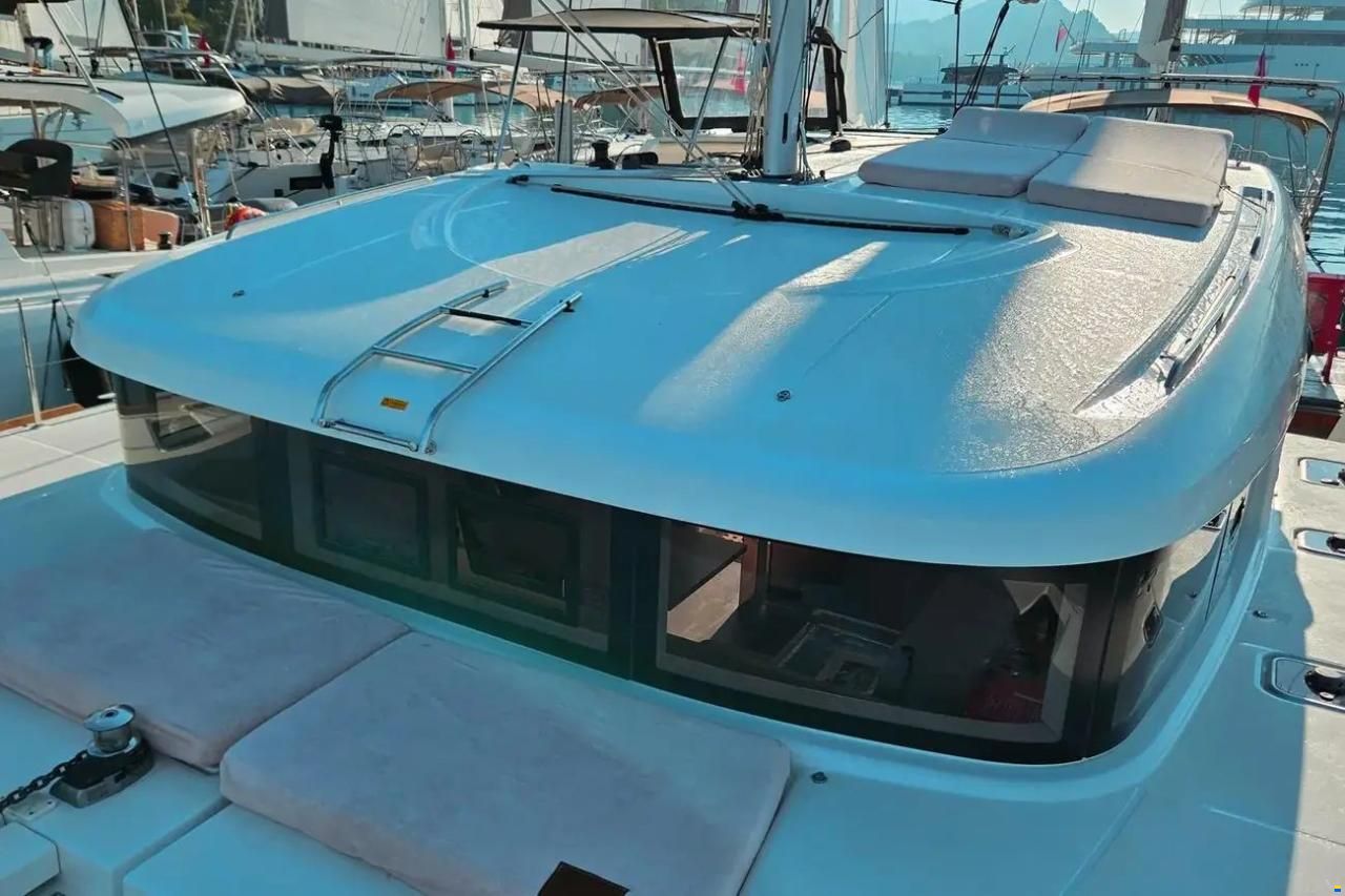 Lagoon 40