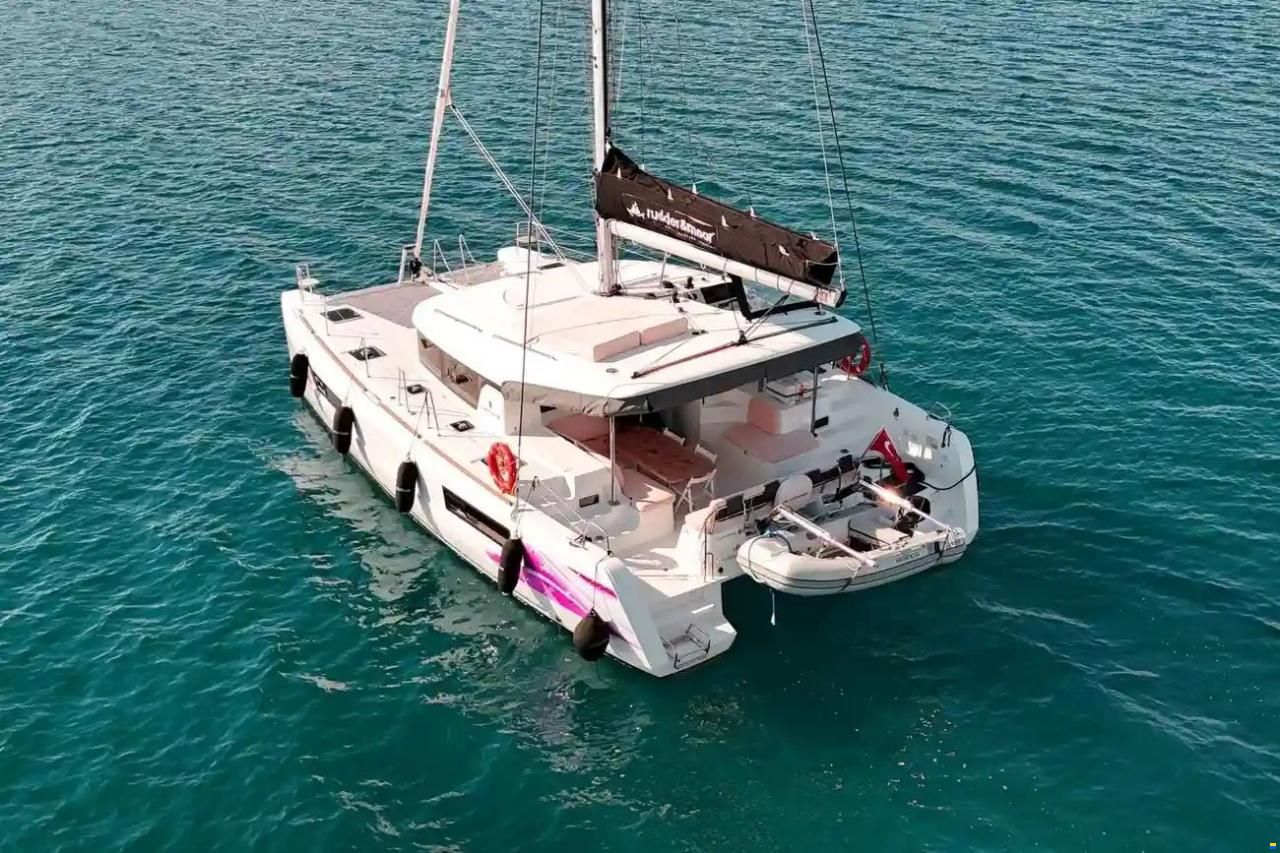 Lagoon 40