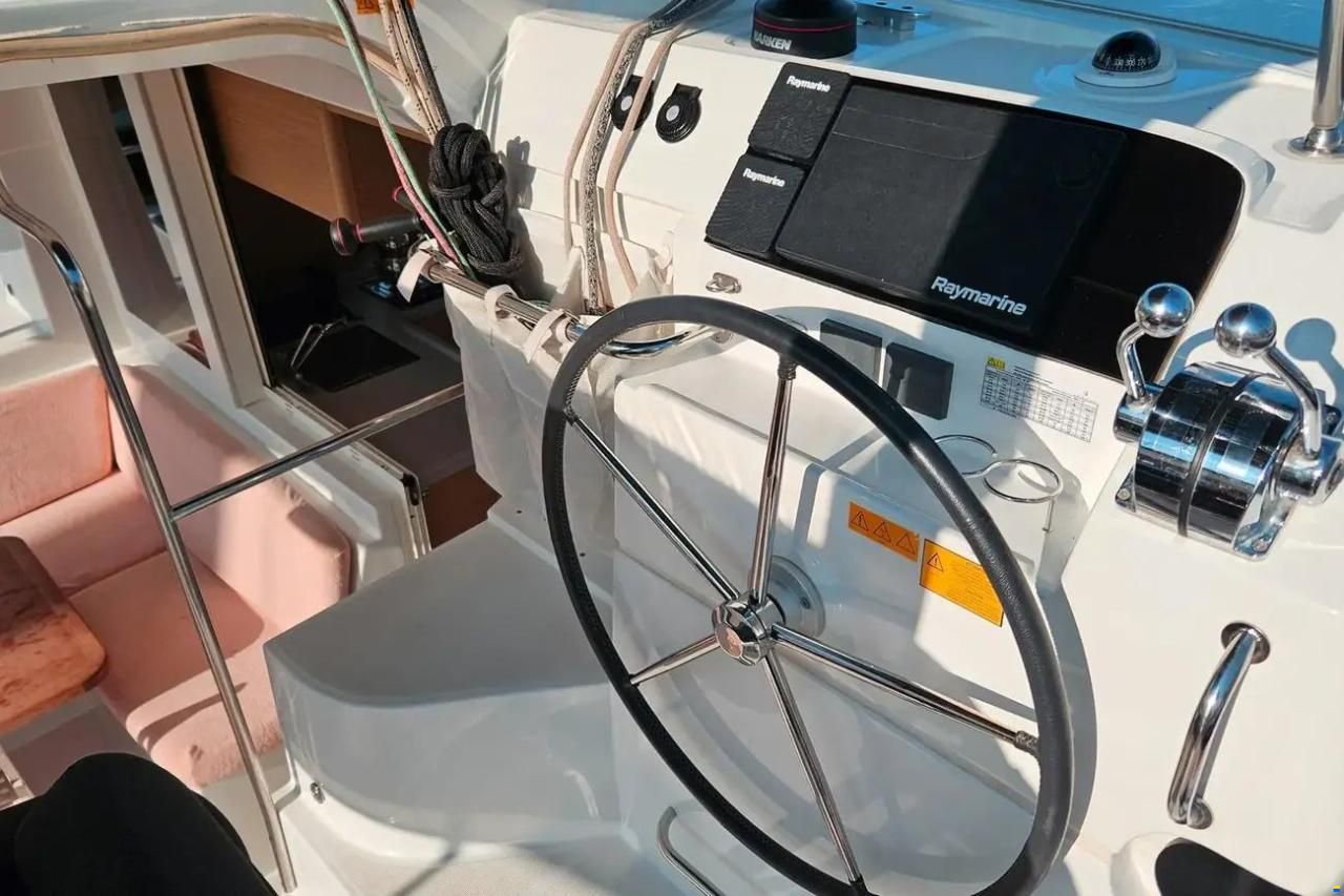 Lagoon 40