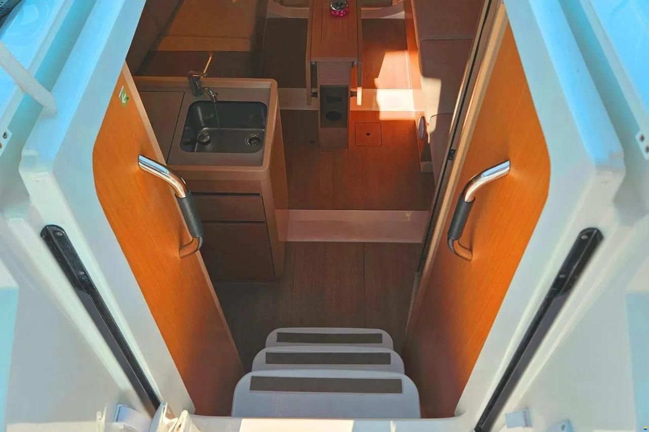 Beneteau Oceanis 30.1