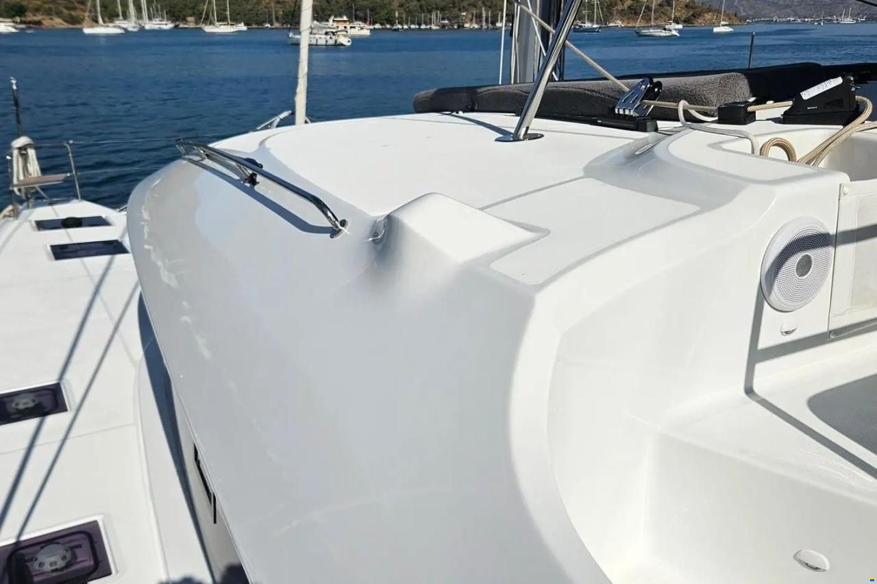 Lagoon 51