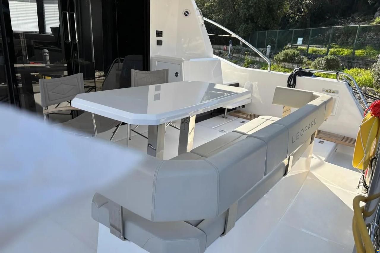 Leopard 40 Powercat