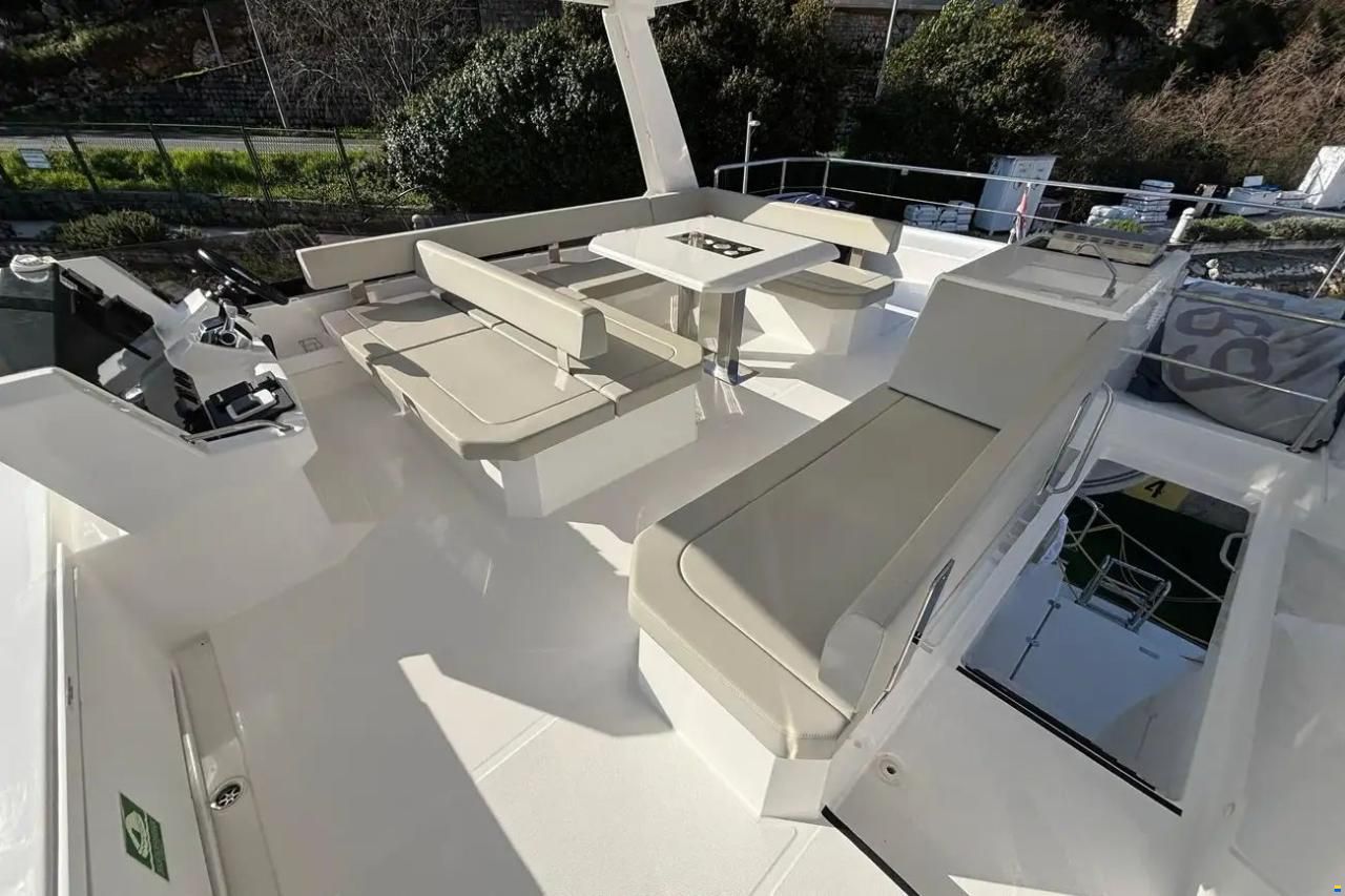 Leopard 40 Powercat