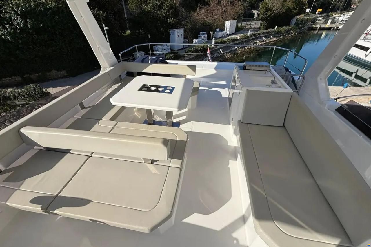 Leopard 40 Powercat