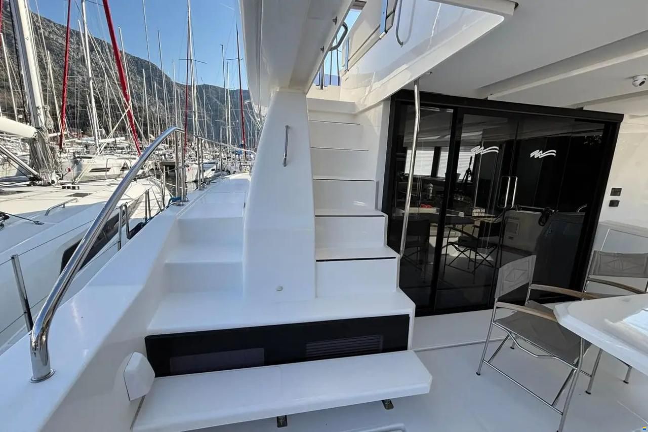 Leopard 40 Powercat