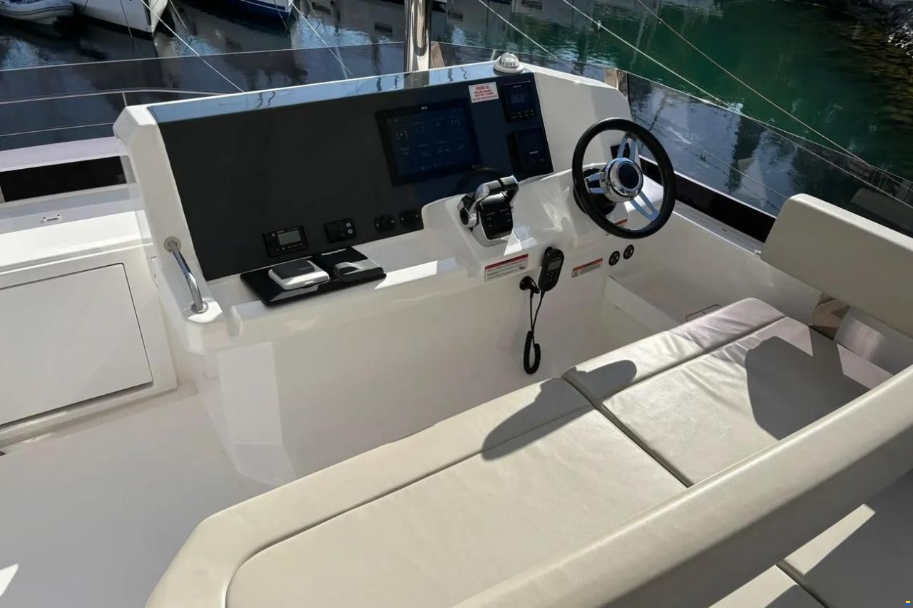 Leopard 40 Powercat