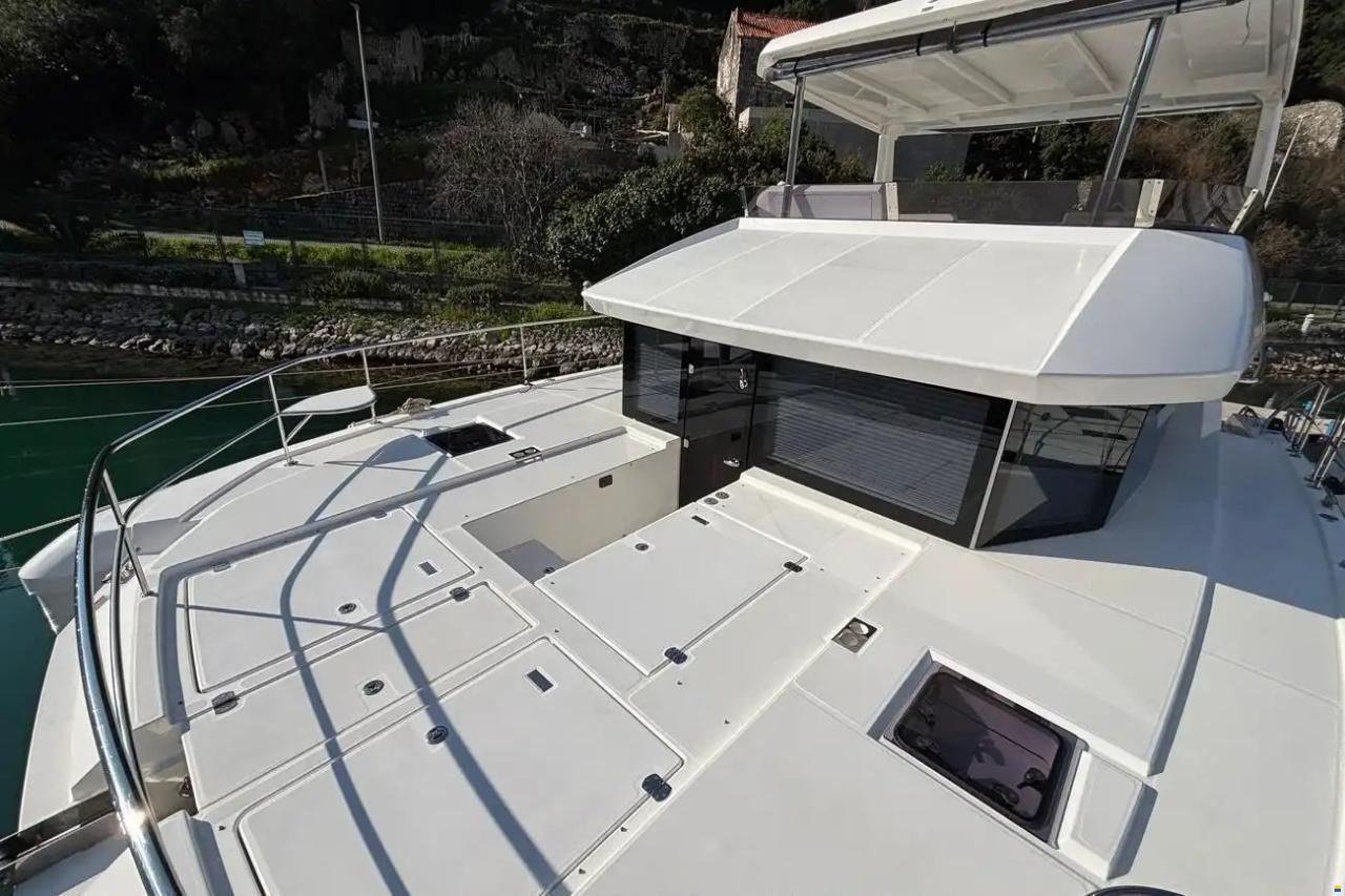 Leopard 40 Powercat