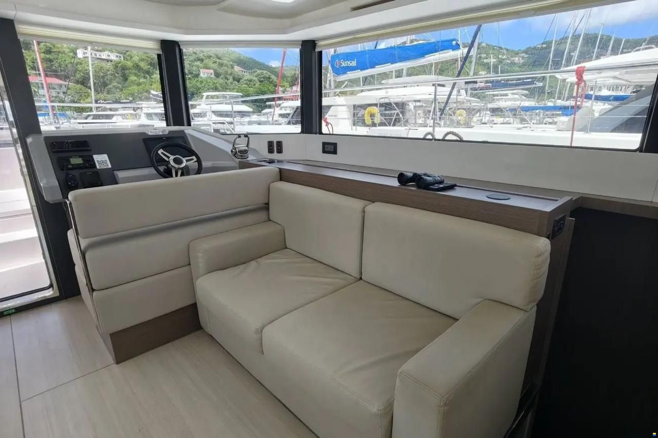 Leopard 53 Powercat
