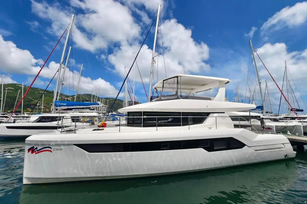 Leopard 53 Powercat