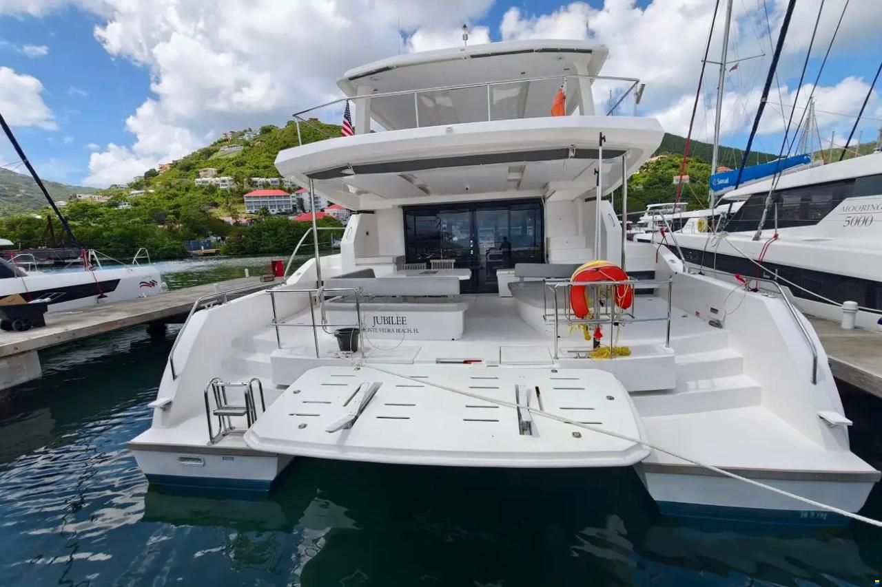 Leopard 53 Powercat