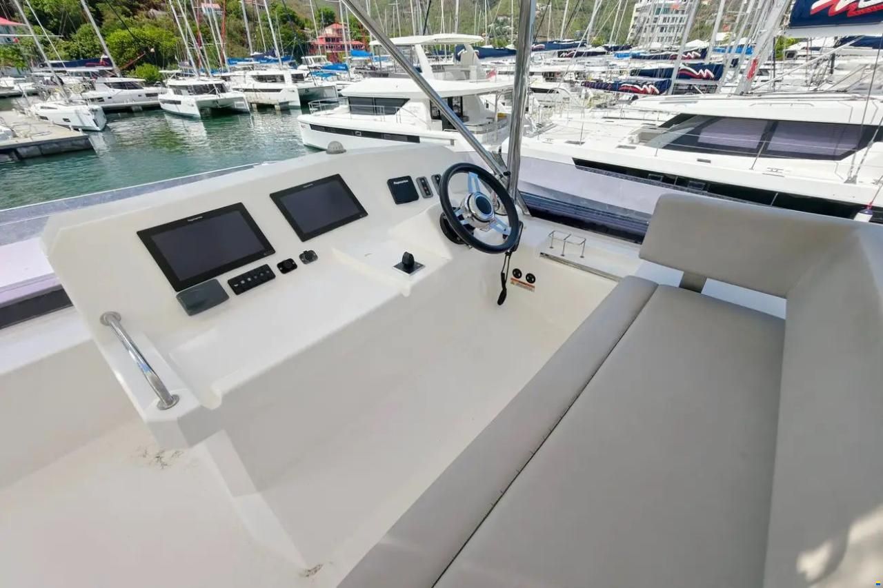 Leopard 53 Powercat