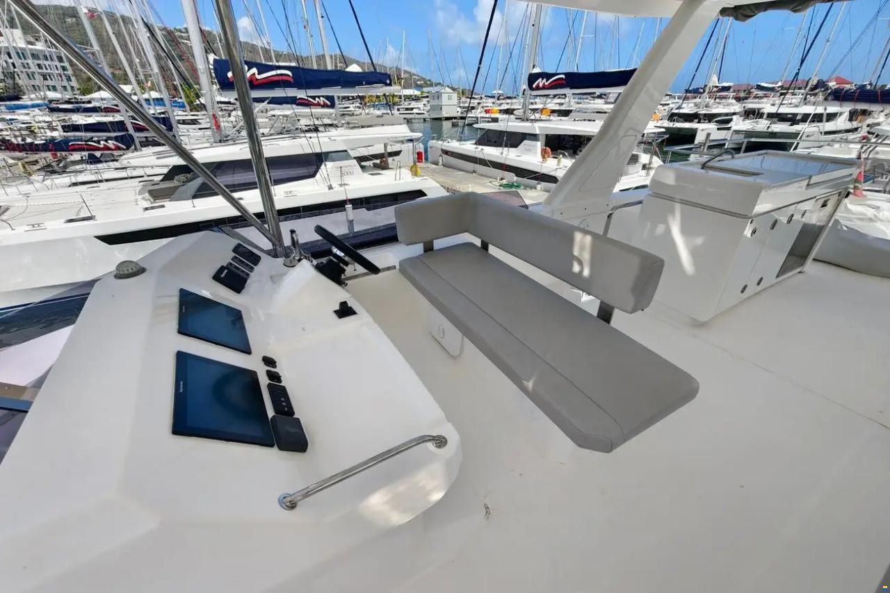 Leopard 53 Powercat