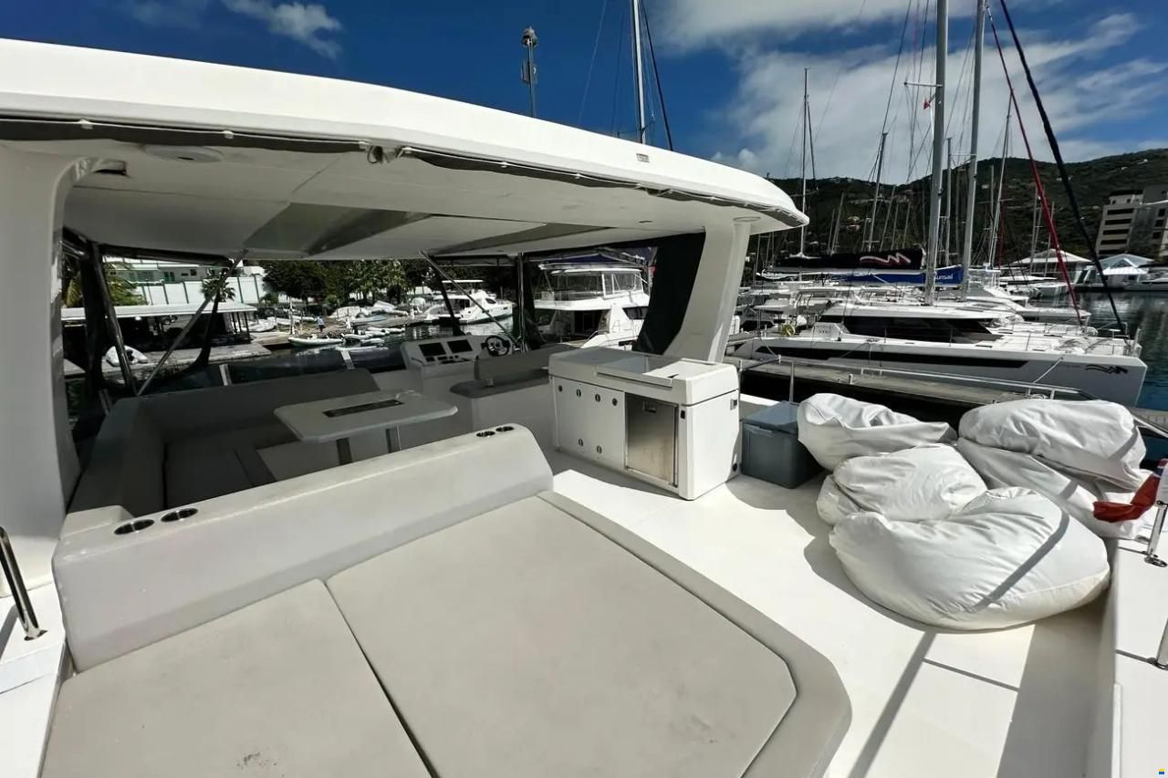 Leopard 53 Powercat