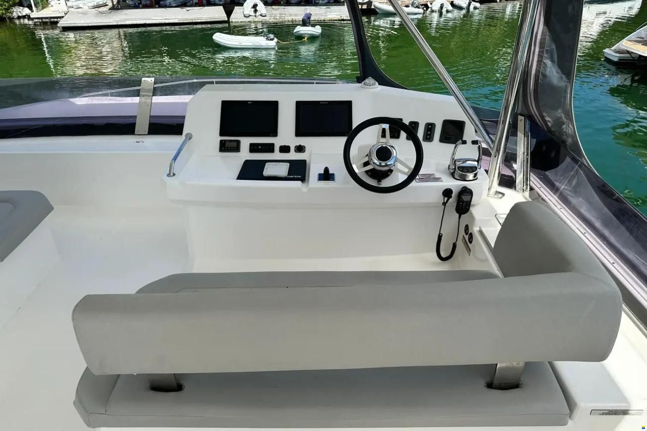 Leopard 53 Powercat