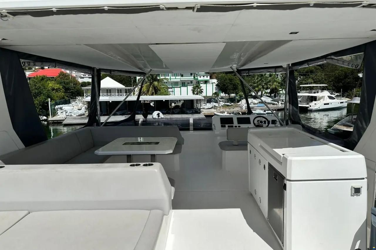 Leopard 53 Powercat