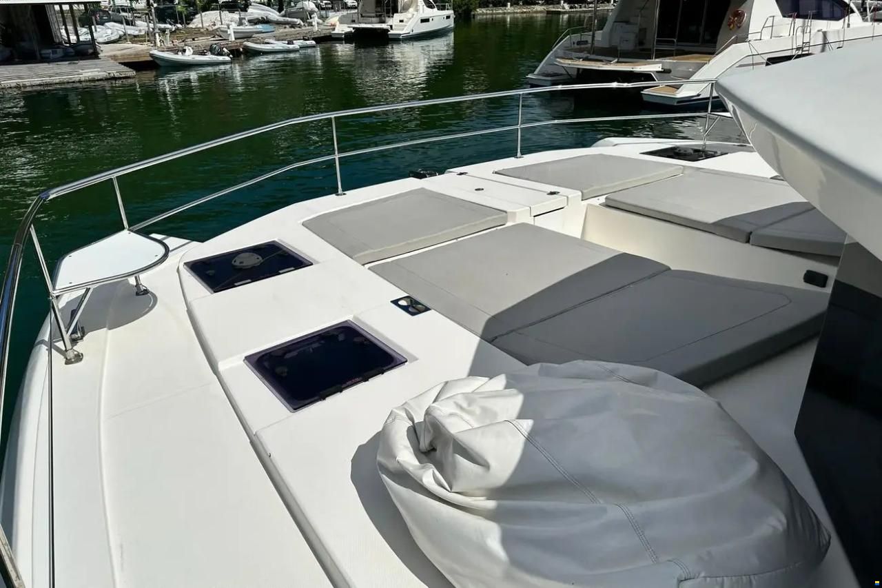 Leopard 53 Powercat