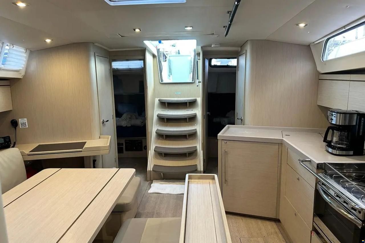 Beneteau Oceanis 46.1
