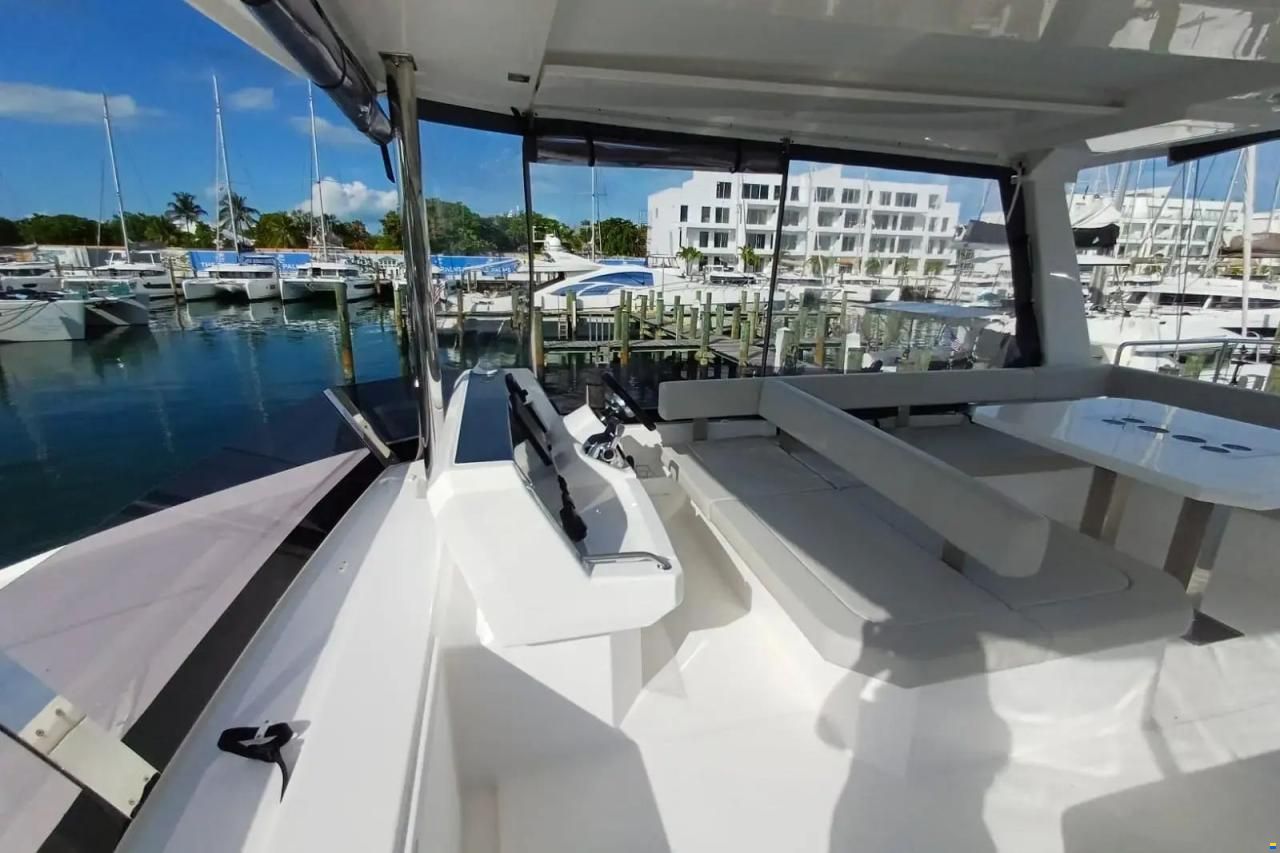 Leopard 40 Powercat