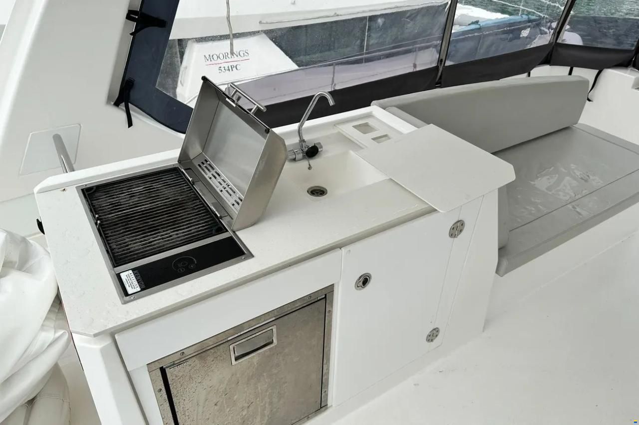 Leopard 40 Powercat