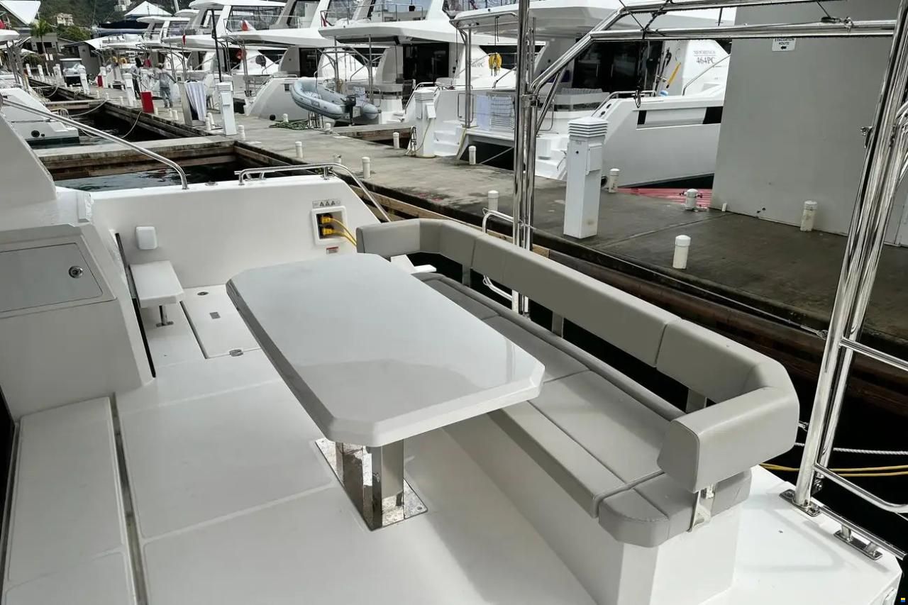 Leopard 40 Powercat