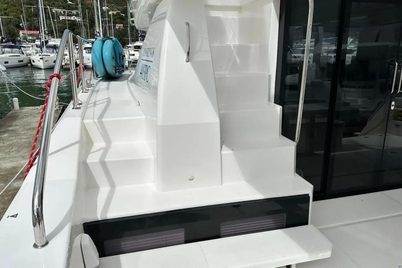 Leopard 40 Powercat
