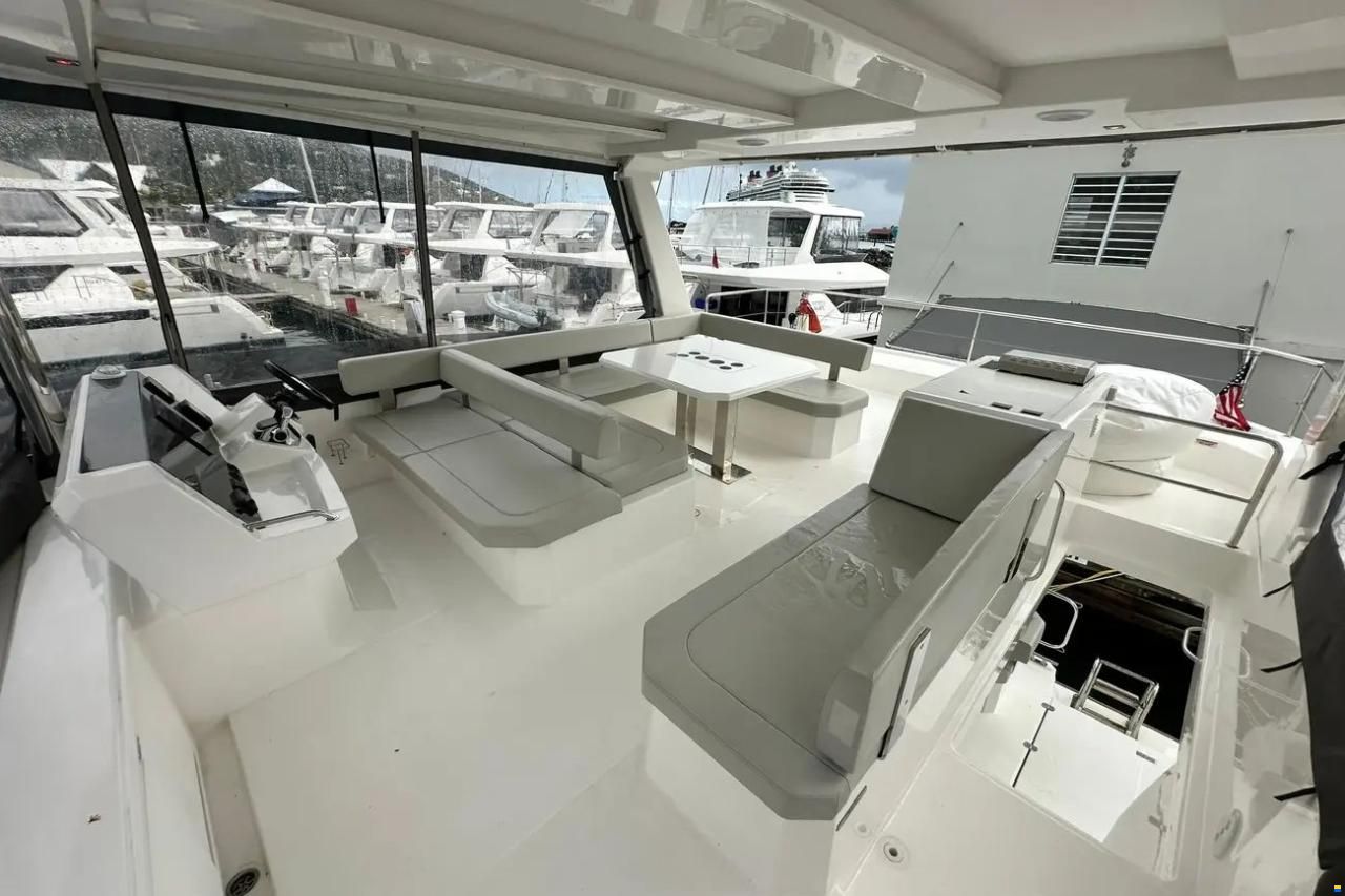 Leopard 40 Powercat