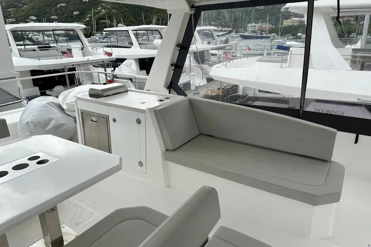 Leopard 40 Powercat