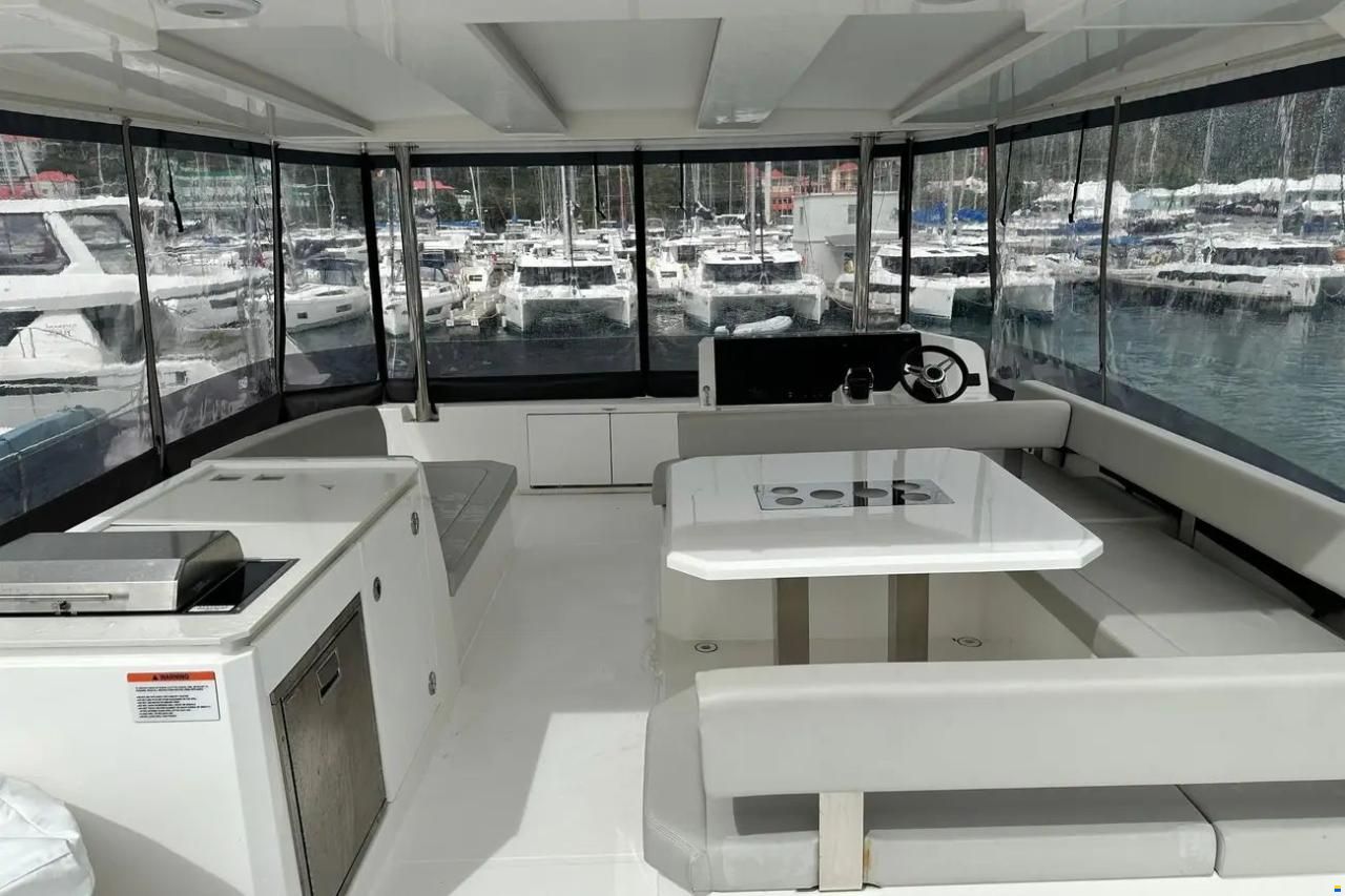 Leopard 40 Powercat