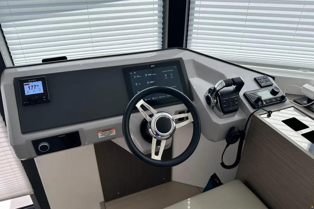 Leopard 46 Powercat