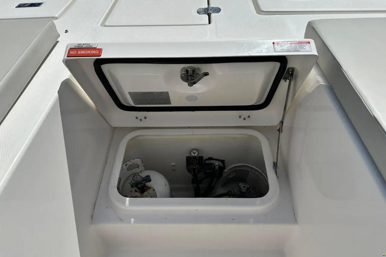 Leopard 46 Powercat