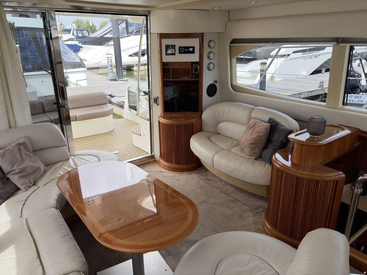 Azimut 46 Fly