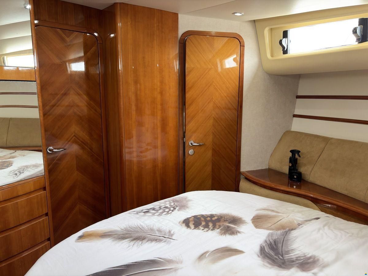 Azimut 46 Fly