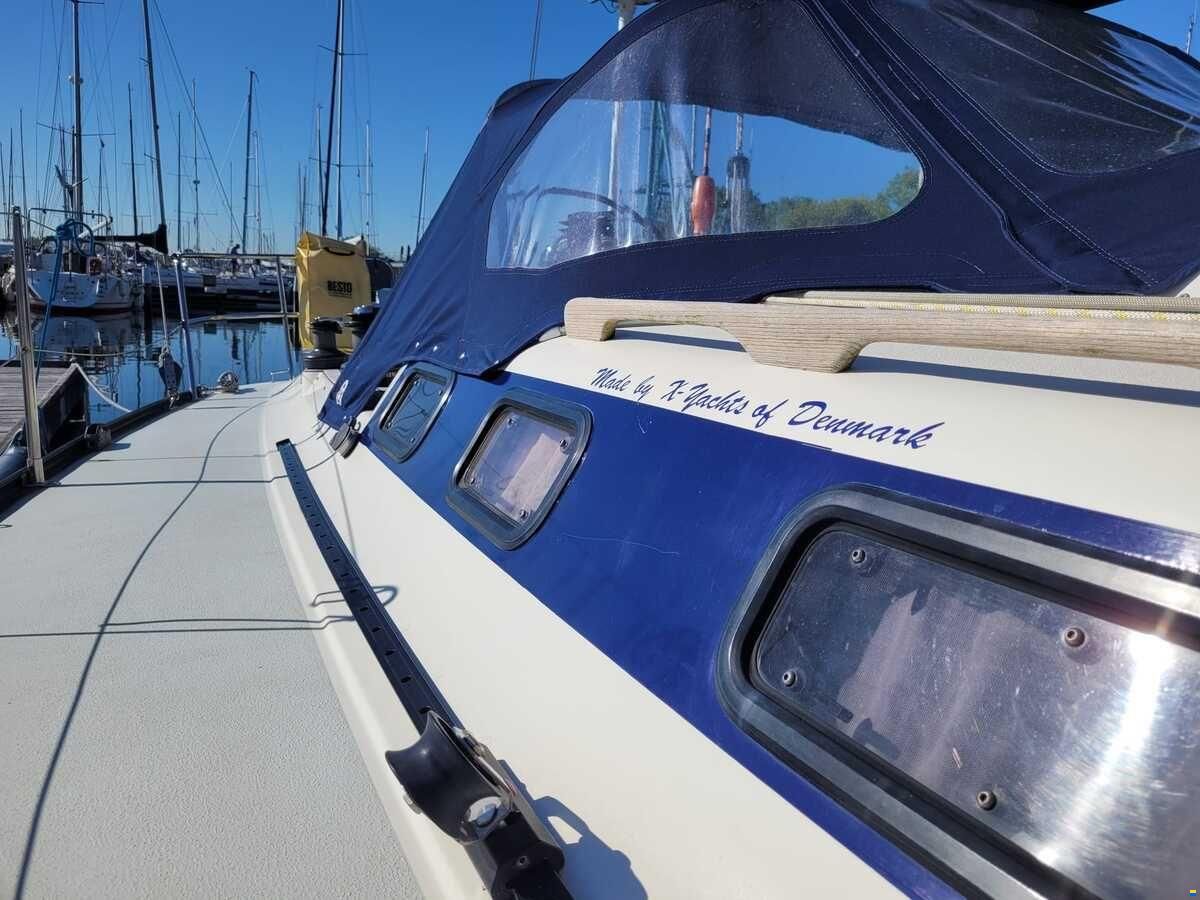 X 382
