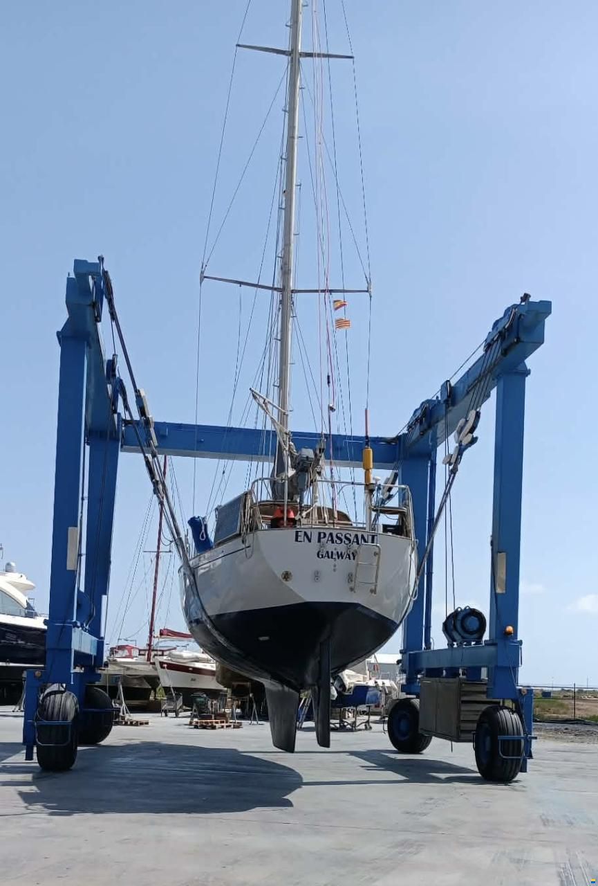 Kelly-Peterson 44 Cutter