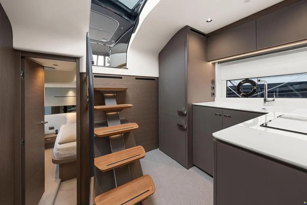Princess V50 Open