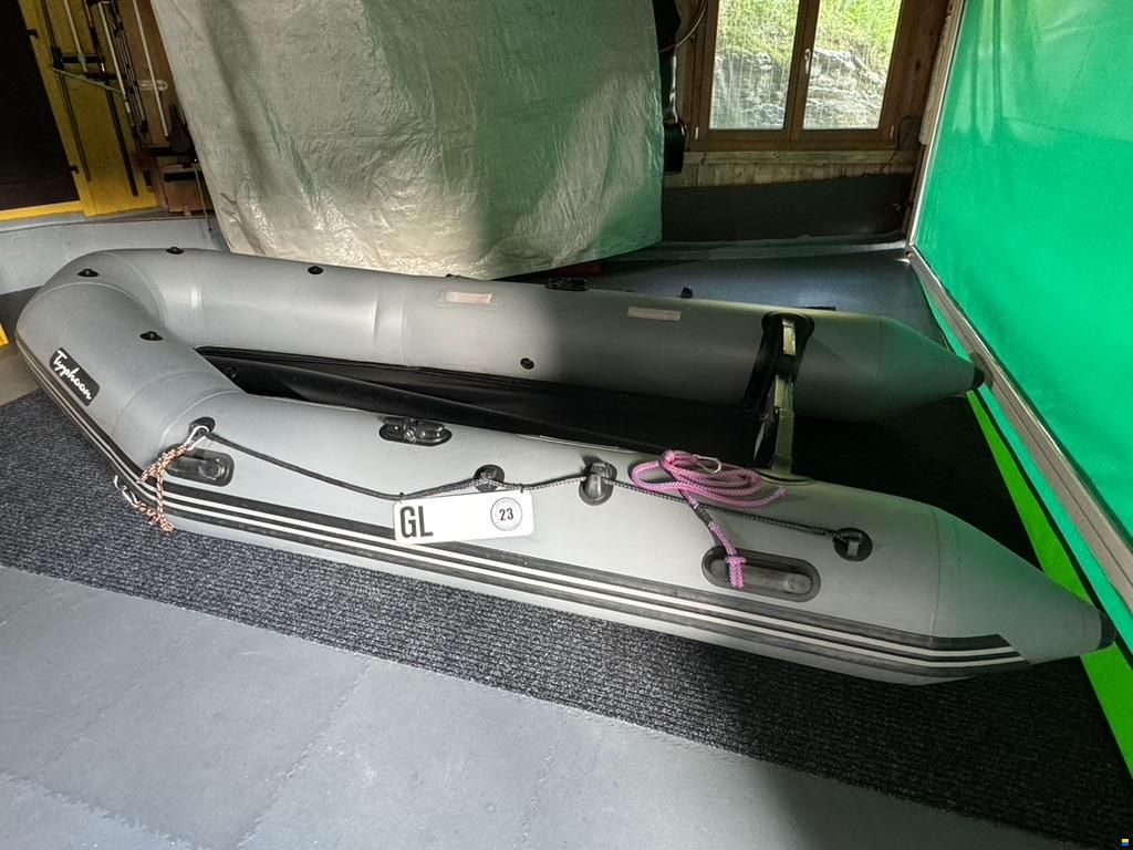 Bombard Typhoon 360A (Zodiac)