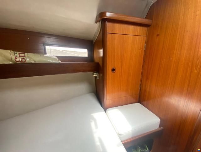 Beneteau Oceanis 320