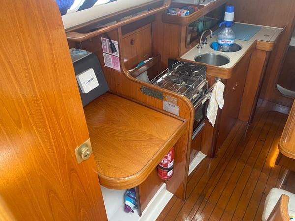 Beneteau Oceanis 320