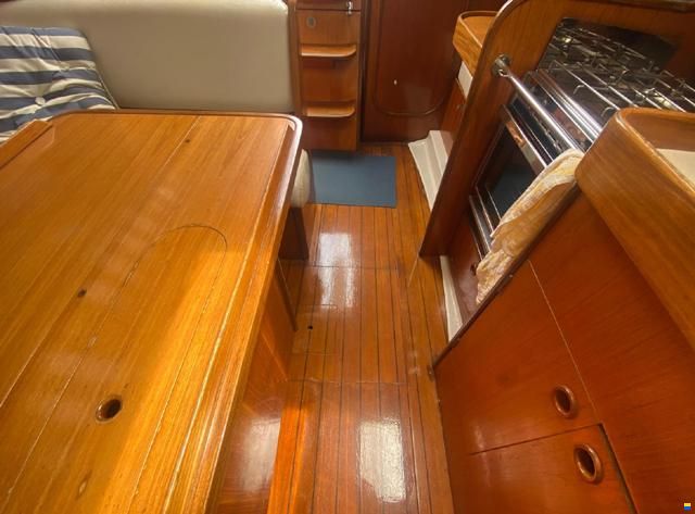 Beneteau Oceanis 320