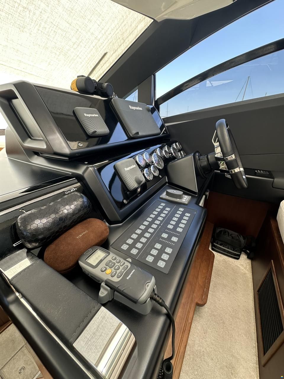 Galeon 430 HTC