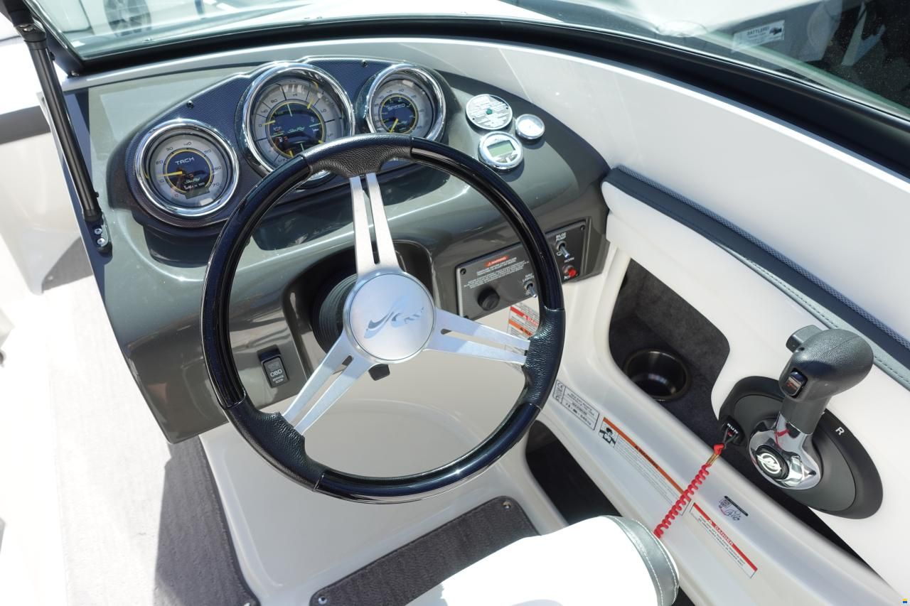 Sea Ray 190 Sport & Trailer (2. Hand)